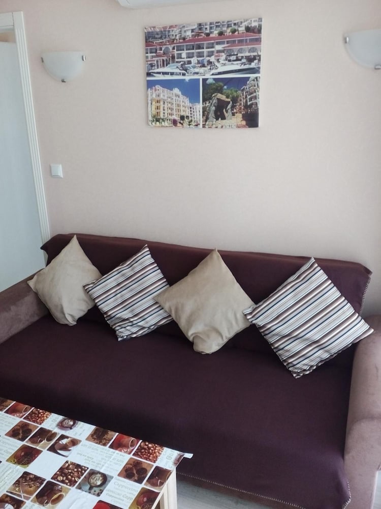 Harmony Suites Dream Island 33/50