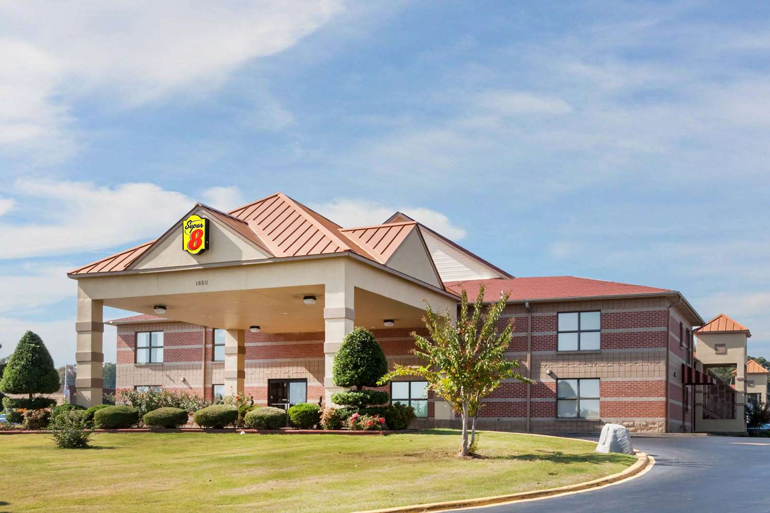 Super 8 By Wyndham Jacksonville AR 7/10