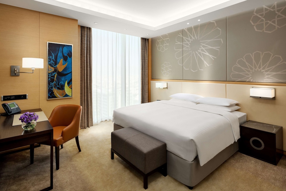 حياة ريجينسي(Hyatt Regency Riyadh Olaya) 11/75