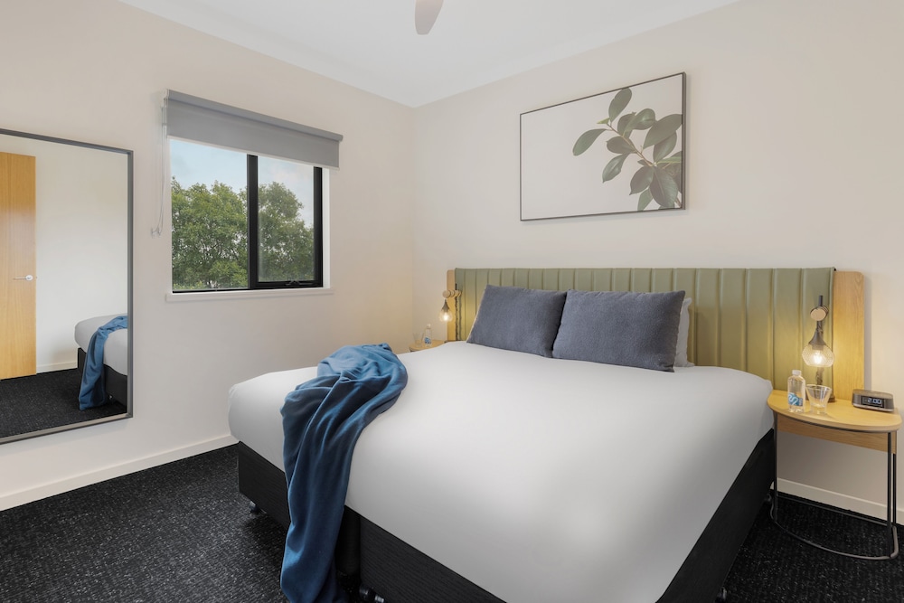 1 BEDROOM, APARTMENT
