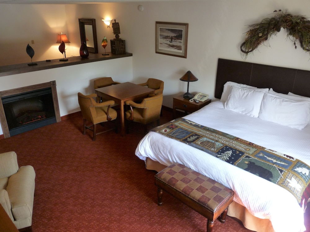 غرفة سوبيريور بسرير كينج بإطلالة على النهر، RiverBank Lodge 2/2