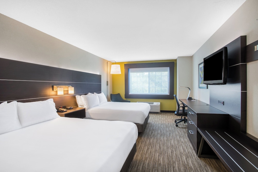 Holiday Inn Express Hotel And Suites Boston Marlboro 16/63
