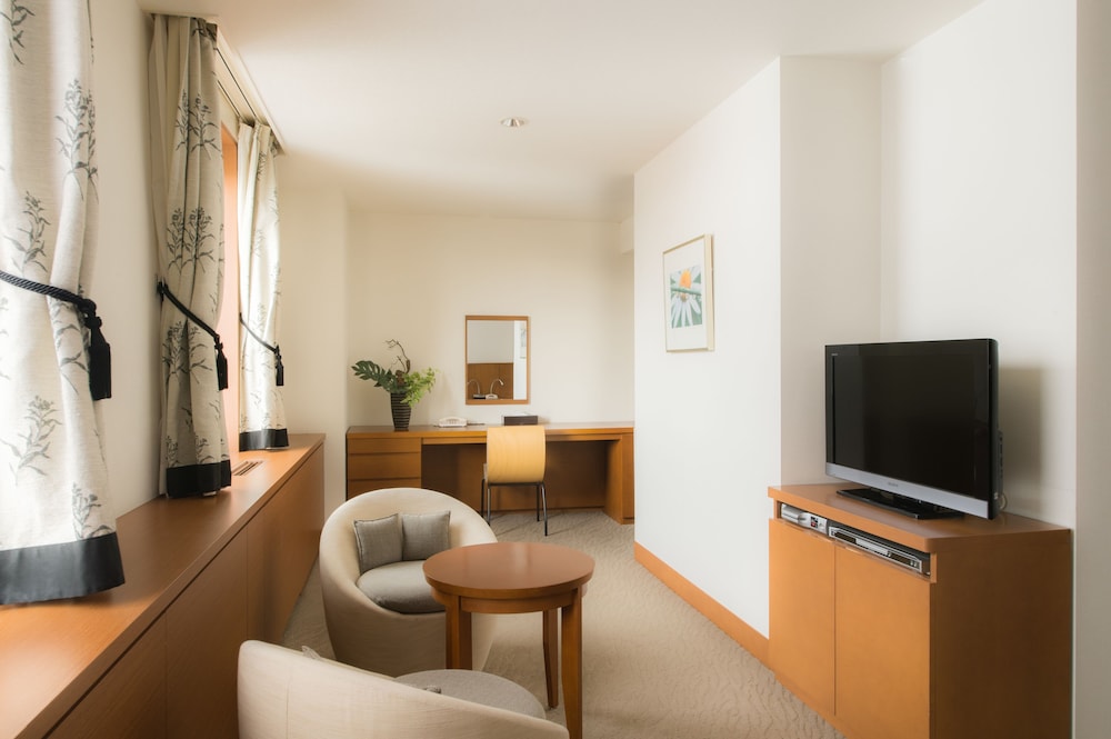 Sapporo Park Hotel 60/75