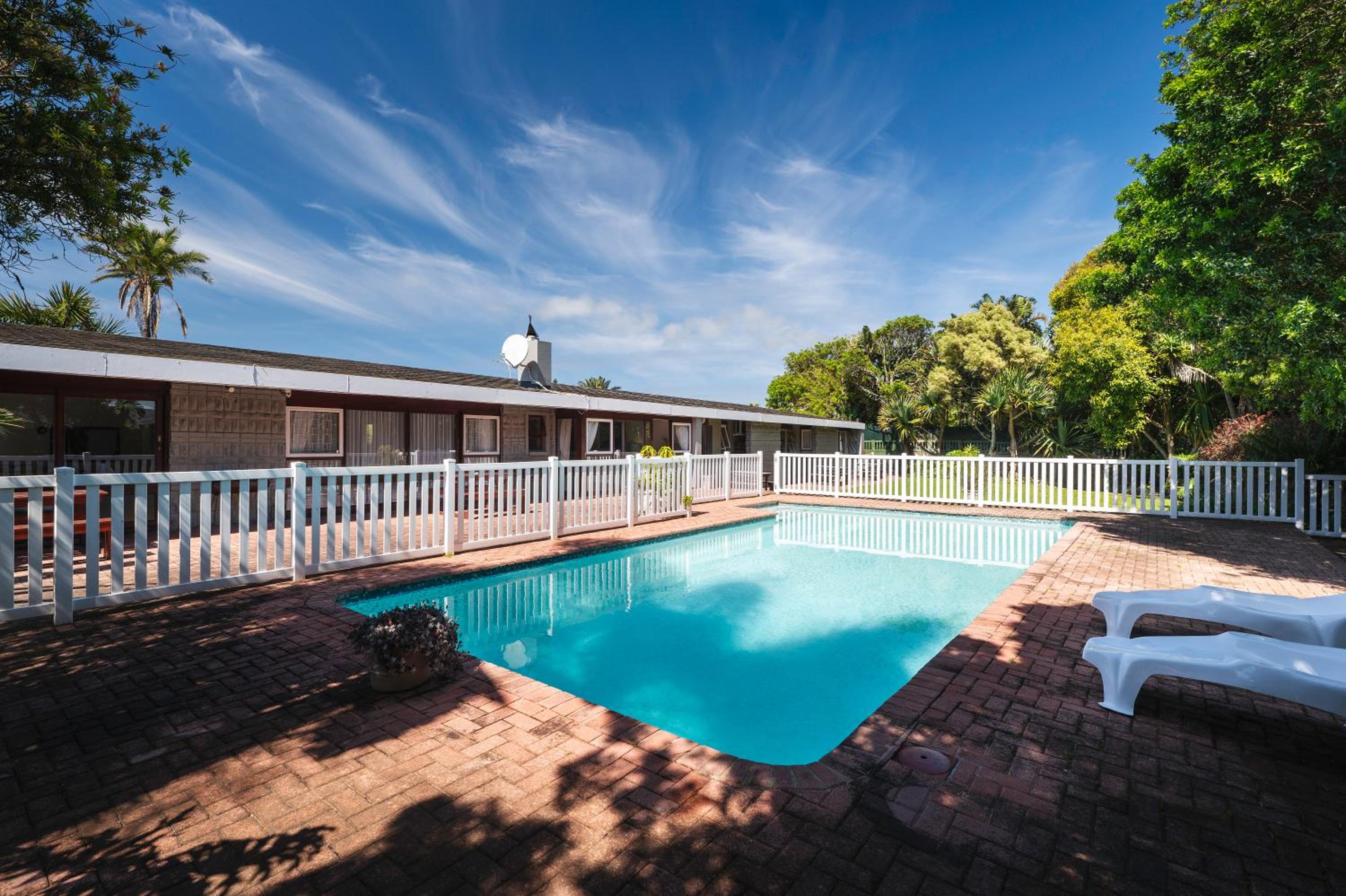 Admiral S Lodge Guest House B B 82/83