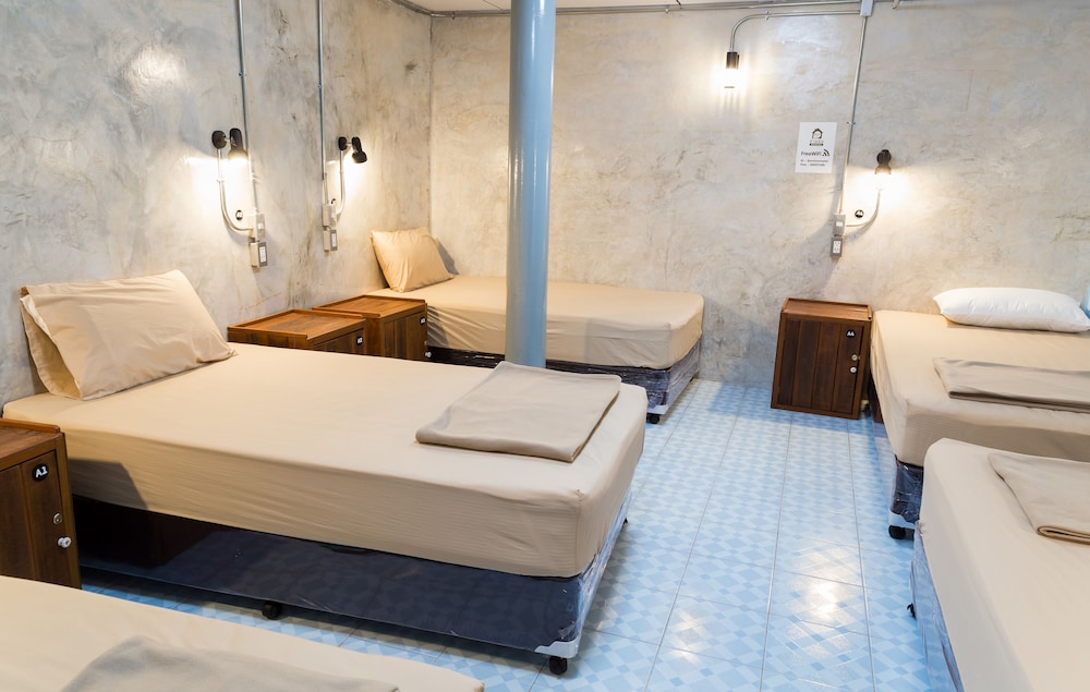 Banchan Hostel 9/24