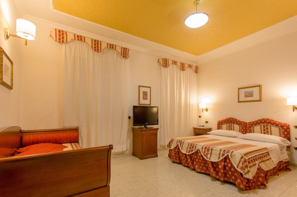 Mariano Iv Palace Hotel 17/42