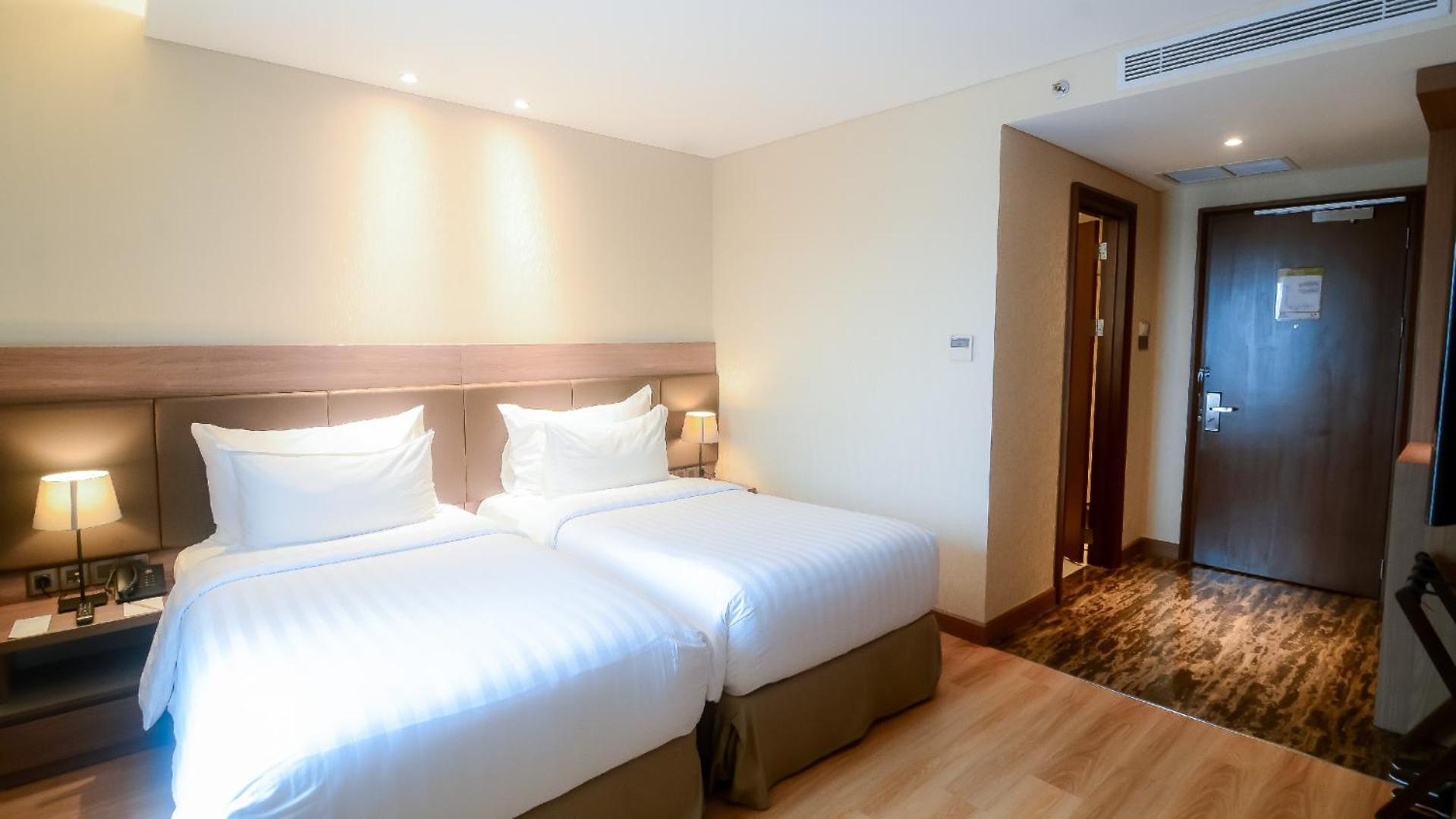 The Excelton Hotel Palembang 13/54