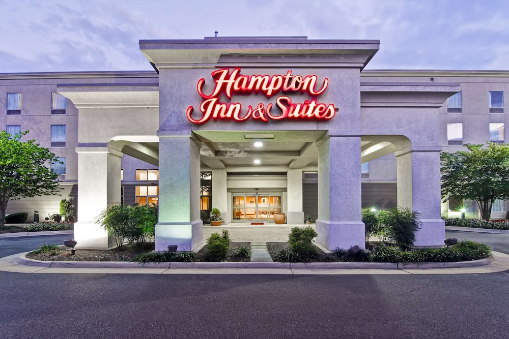 Hampton Inn Suites Leesburg 2/60