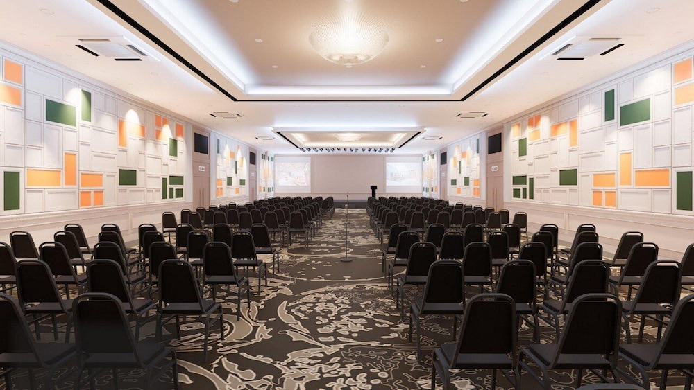 KUALA LUMPUR INTERNATIONAL HOTEL 31/39