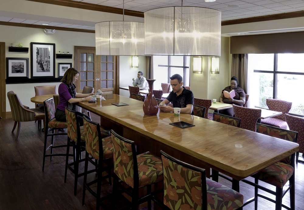 Hampton Inn Springfield South Enfield 38/49