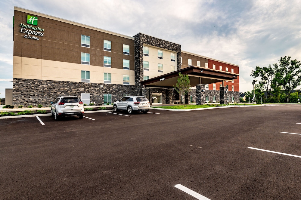 Holiday Inn Express And Suites Dayton East Beavercreek 1/46