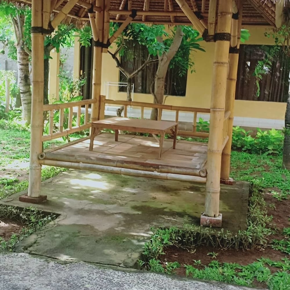 Vico Hotel (ex Cheap Hotel Nusa Dua) 33/41