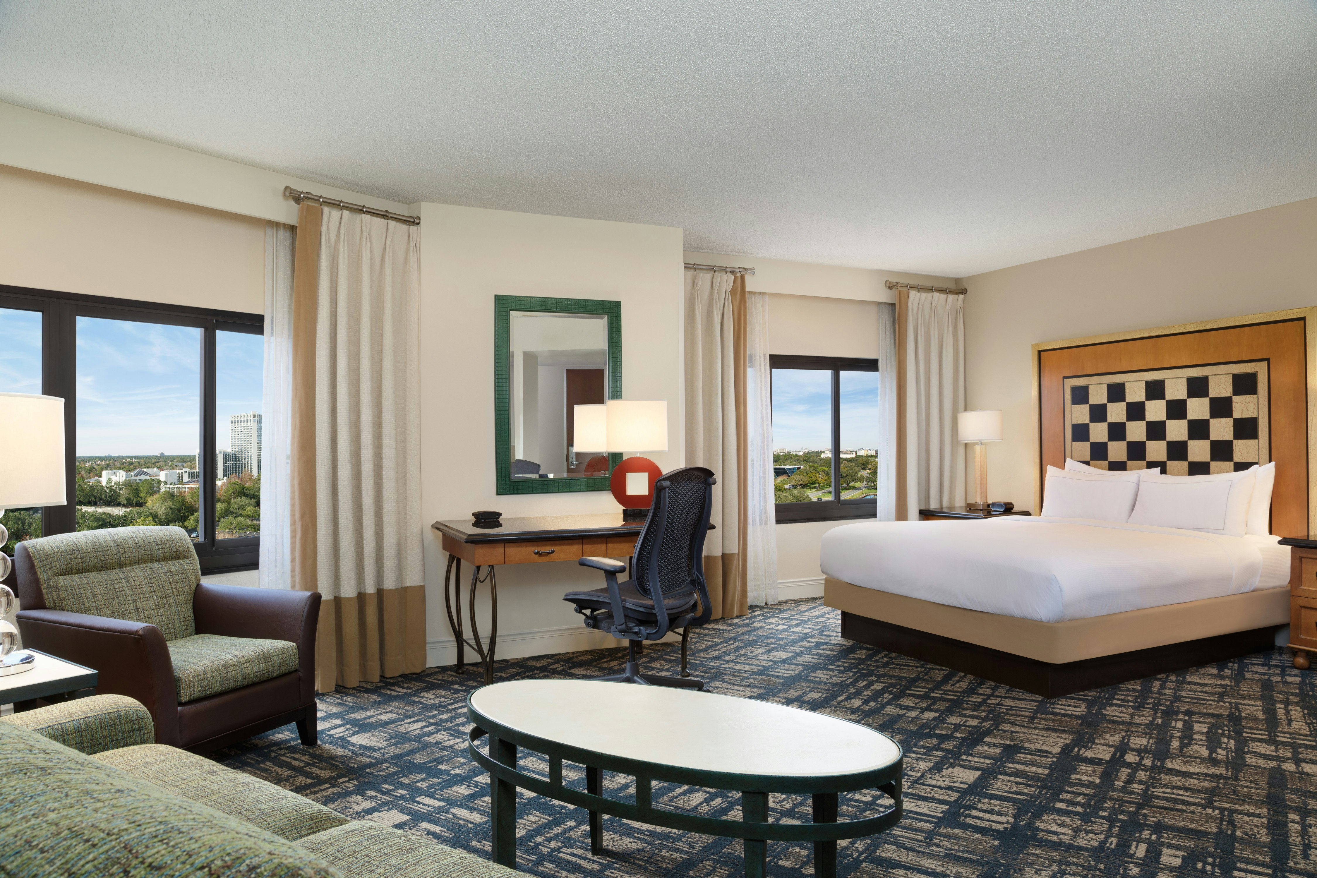 JUNIOR SUITE, KING BED