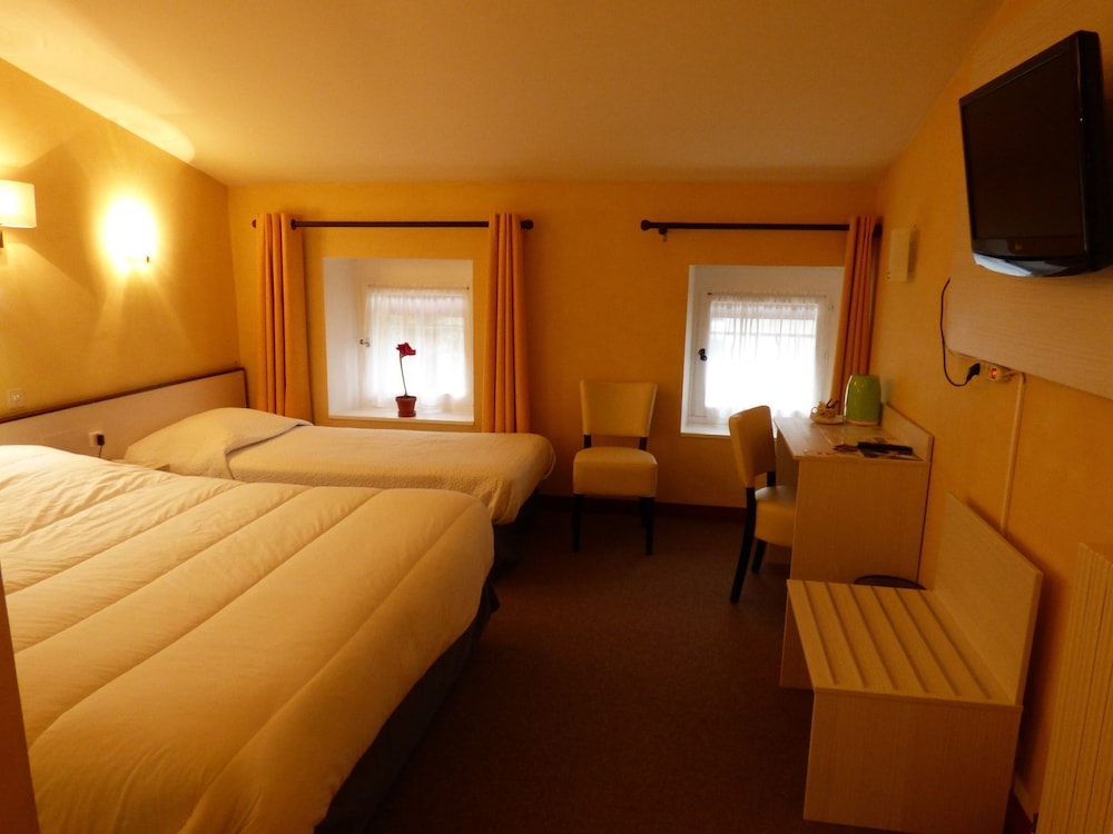 HOTEL DU CENTRE 7/32