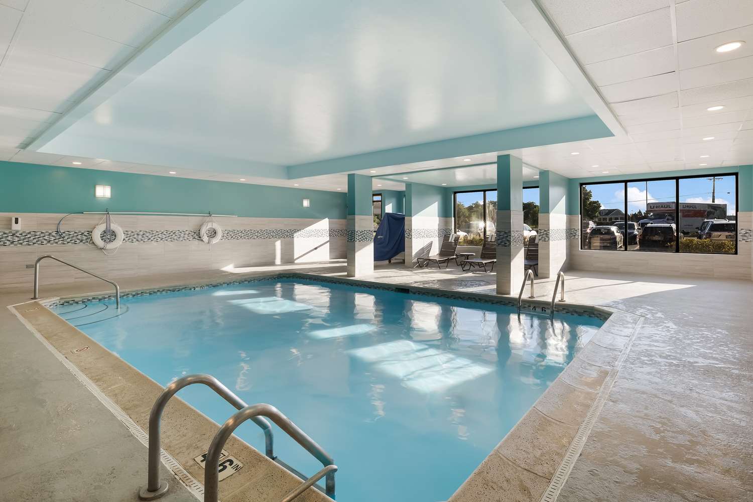 swimming pool spa