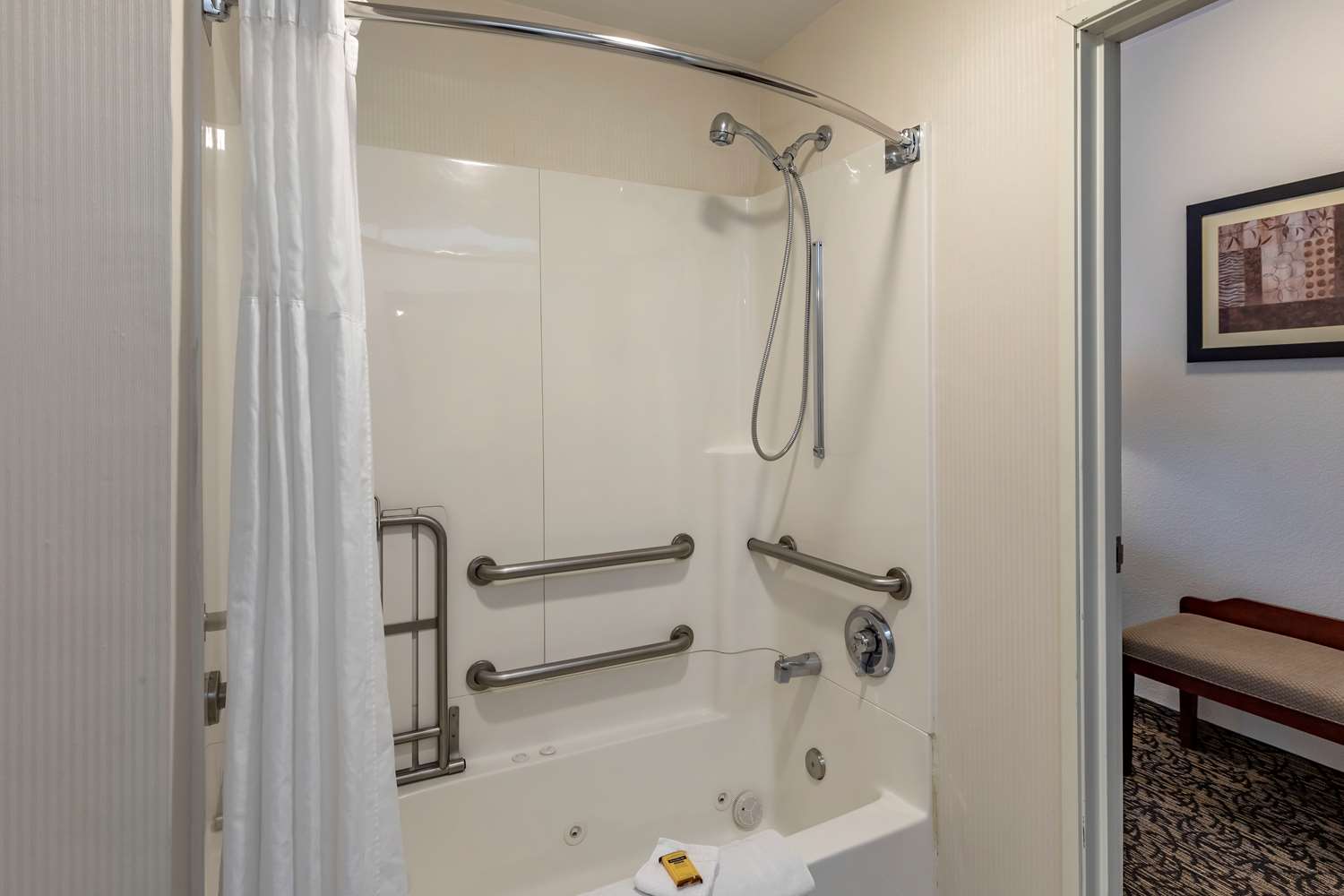 غرفة بسرير كينج لذوي الإعاقة، Best Western Plus Boulder Louisville 8/9