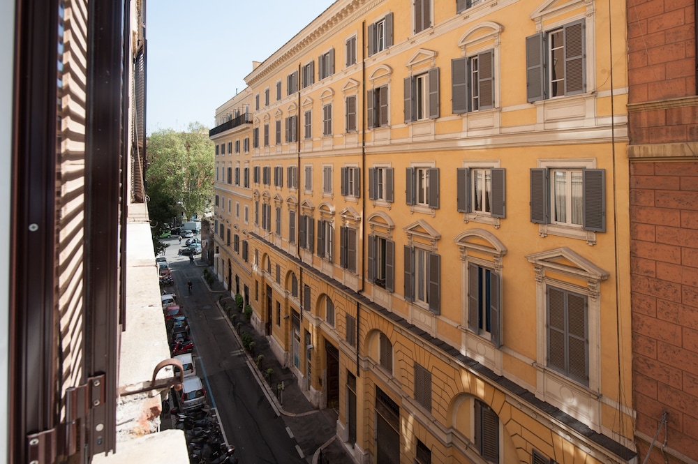 Trinity Luxury Rooms 56/66