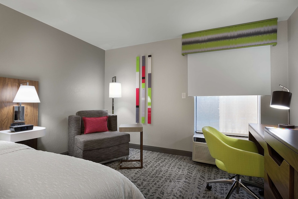 Hampton Inn Greenville/Travelers Rest 24/54