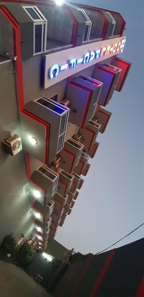 Hotel Pacific 7/29