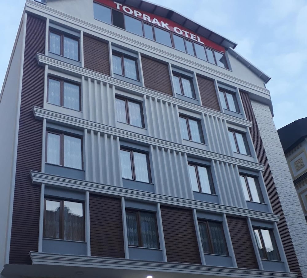Toprak Hotel 3/22