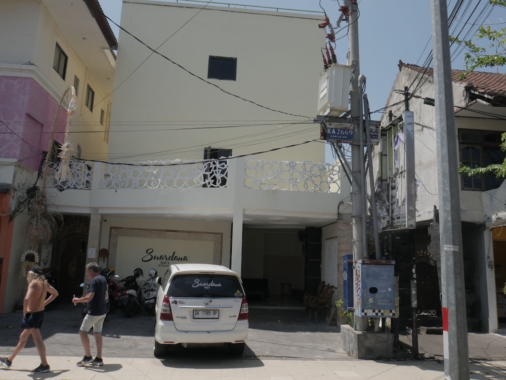 Suardana Inn's 42/46