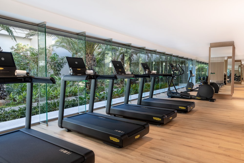 Grand Velas Boutique Hotel 80/104