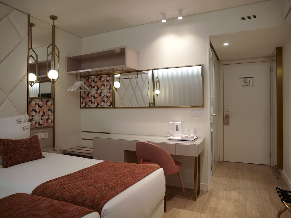 New Style Lisbon Hotel 9/21