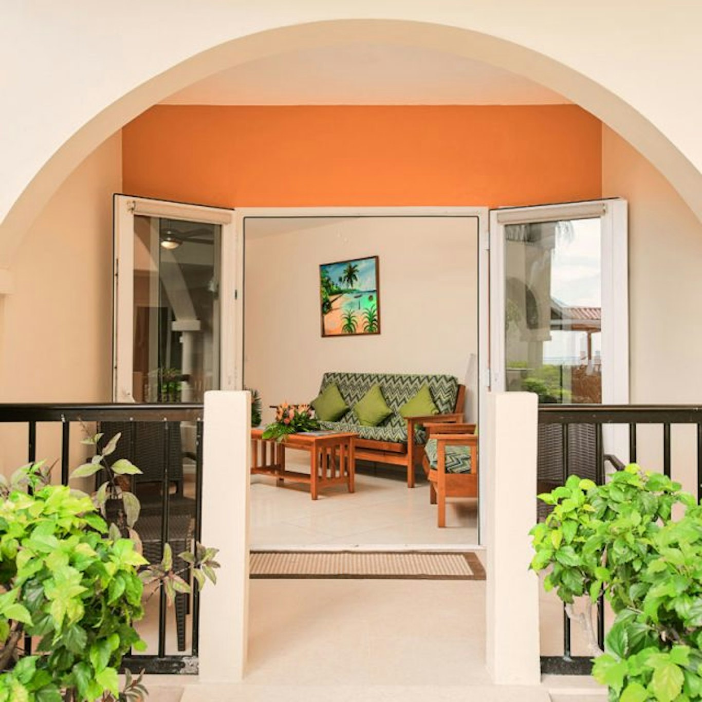 SunBreeze Suites 15/24