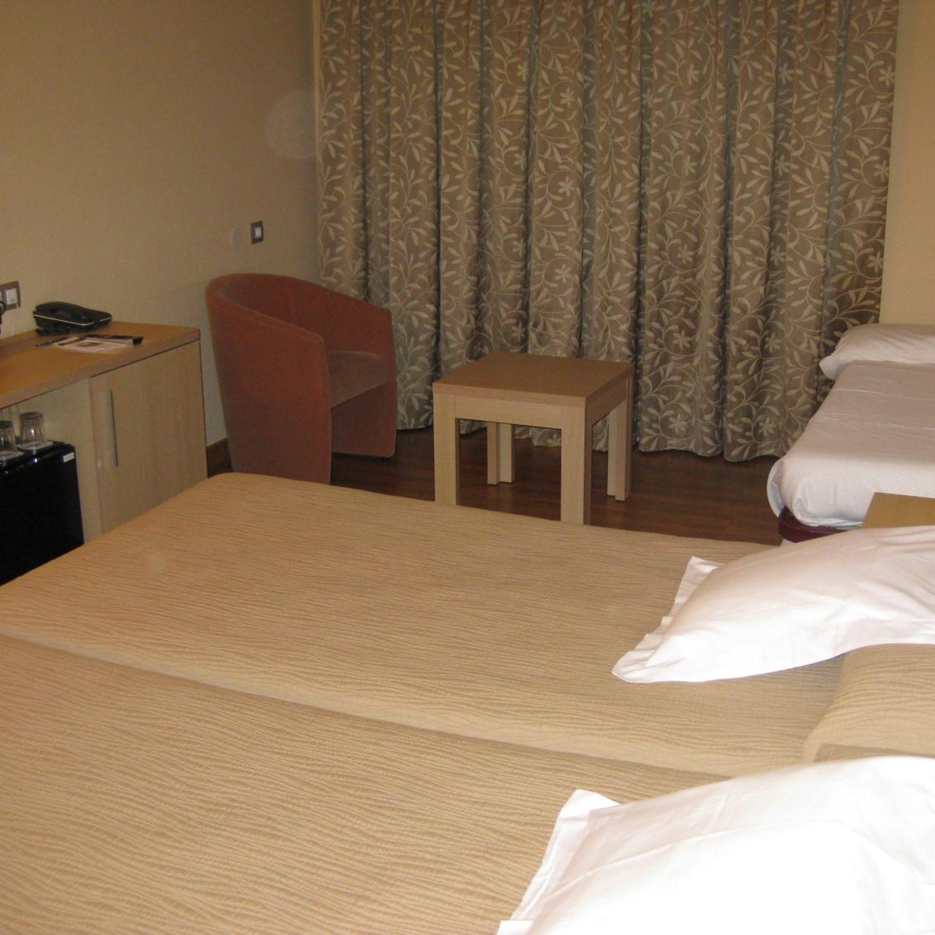 غرفة ثلاثية بسرير فردي بإطلالة على الجبل، Panorama Hotel 9/10