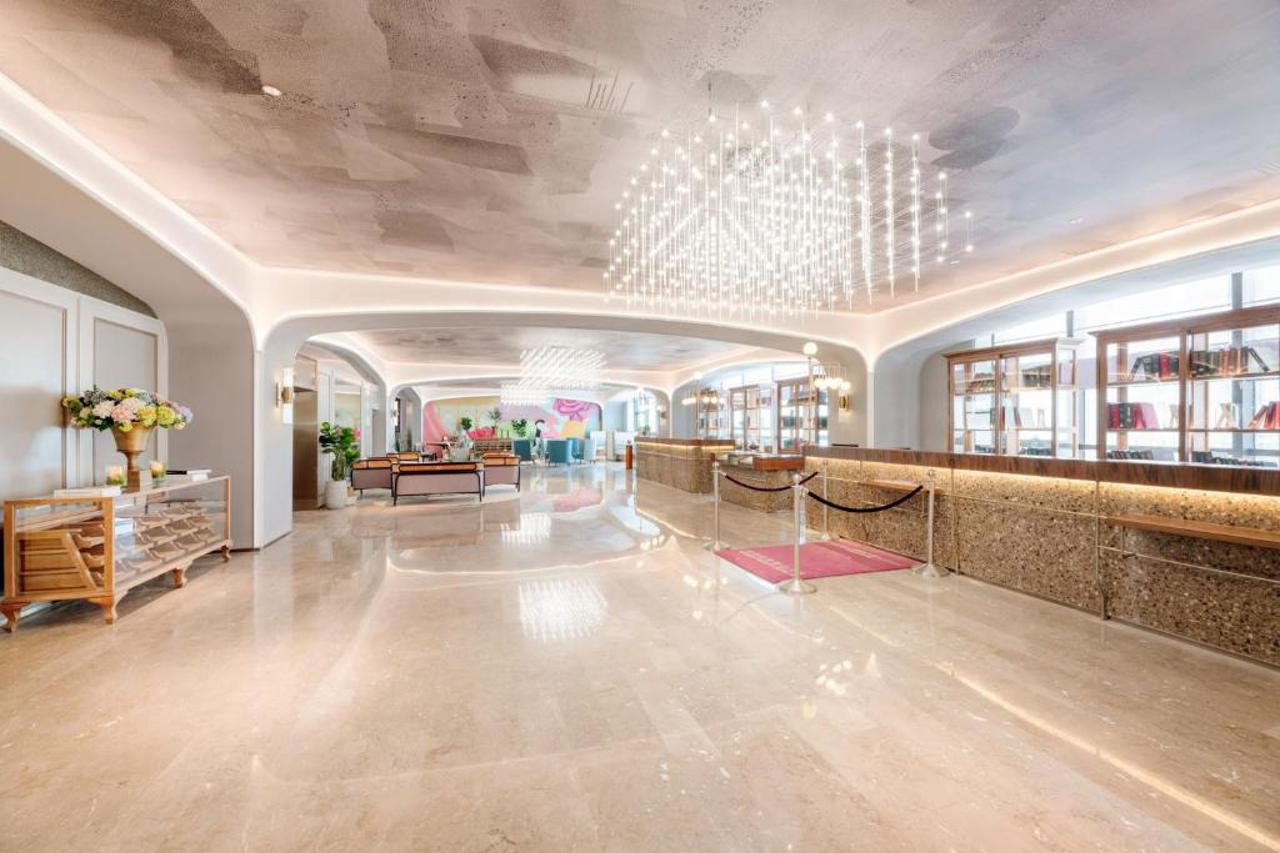 Mercure Urumqi Doowin Wanda Plaza 5/23