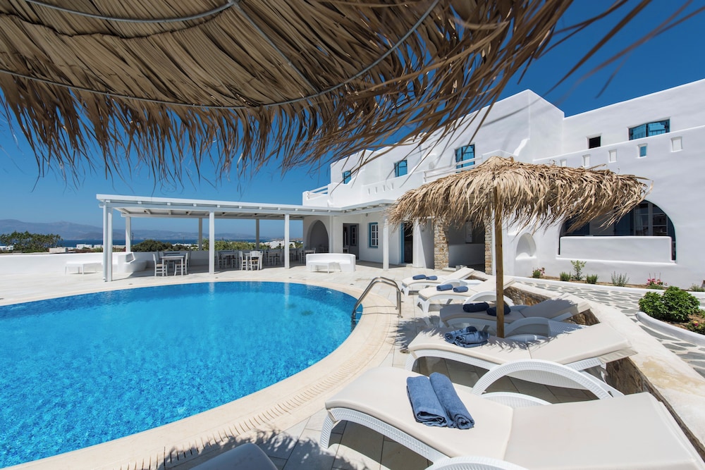 Cycladic Islands Hotel 44/47