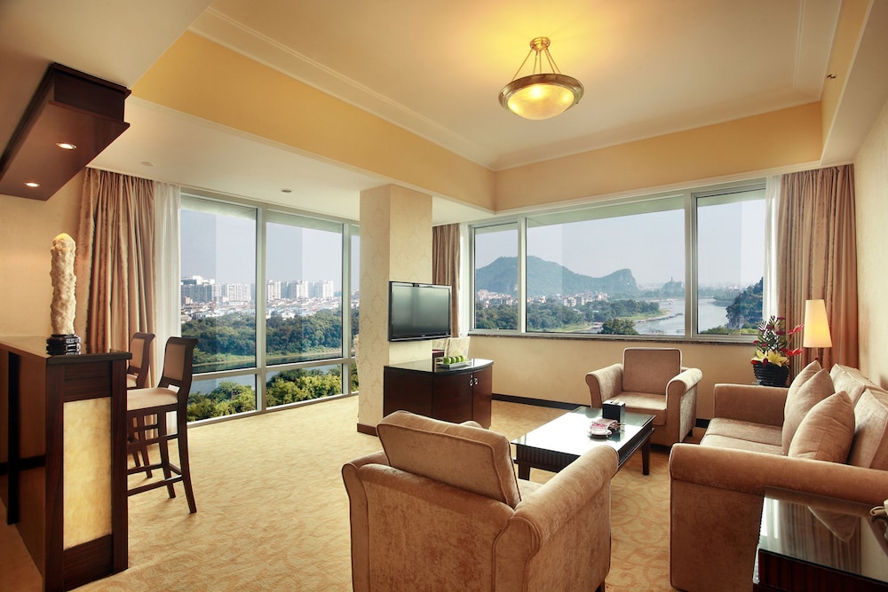 Lijiang Waterfall Hotel 49/71