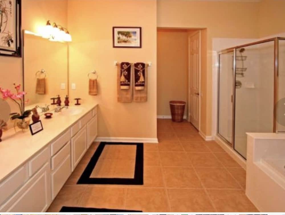 Orlando Vista Cay Executive 3BR Villa 8/75