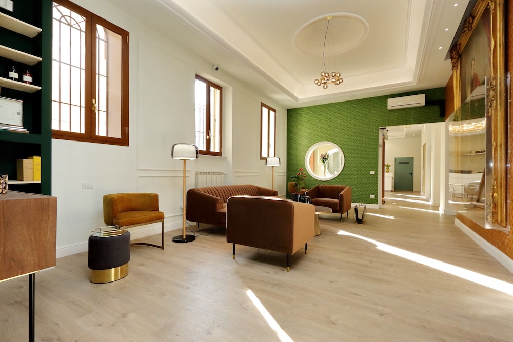Casa Santa Sofia 55/67