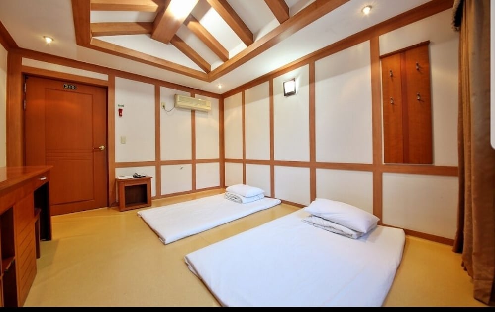 Gaeul Hotel 21/44