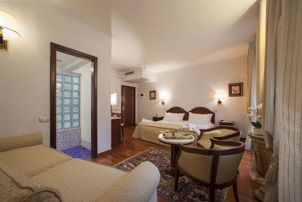 Majestic Toscanelli Hotel 12/36
