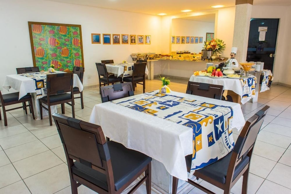 Costa do Rio Hotel 8/15