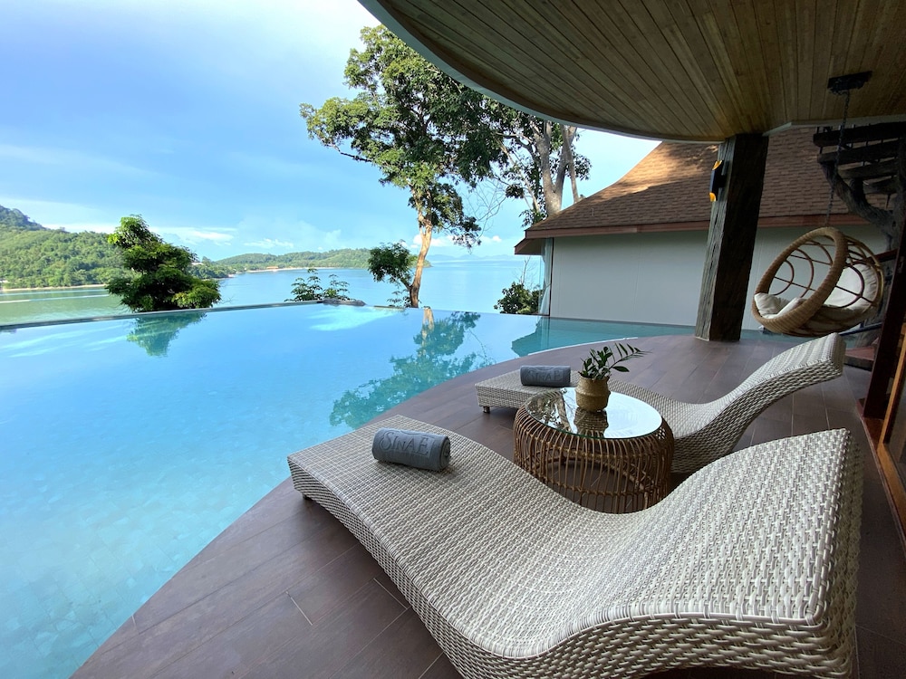 Sinae Phuket Luxury Hotel 5/78