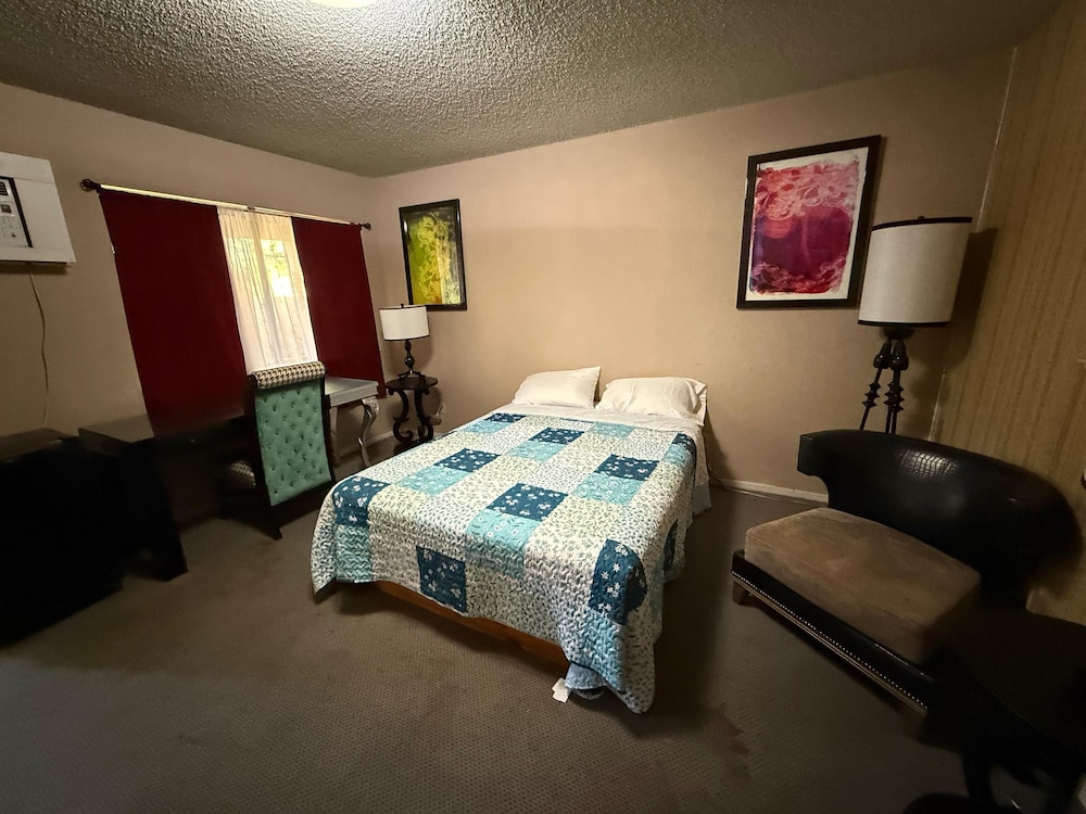 Columbia Inn Motel CA 49 20/47