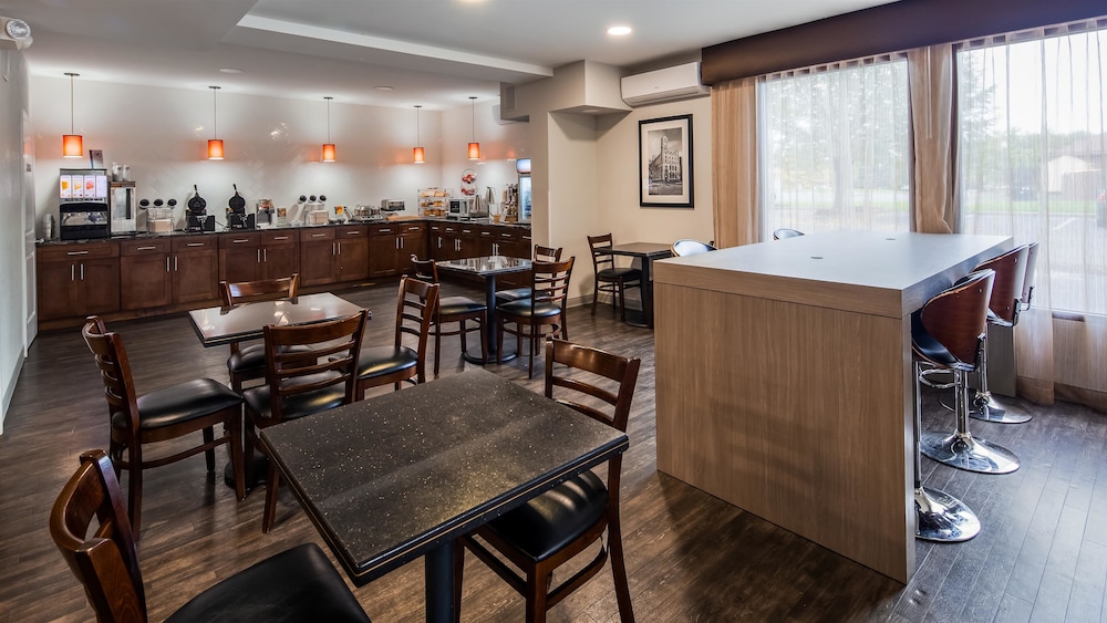 restaurant-cafeteria