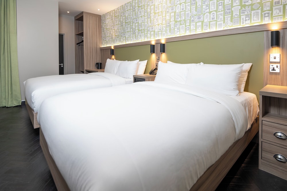 Brit Hotels Earls Court 22/54