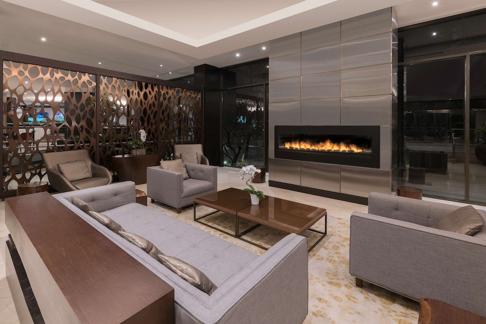 Crowne Plaza Toronto – North York 32/70