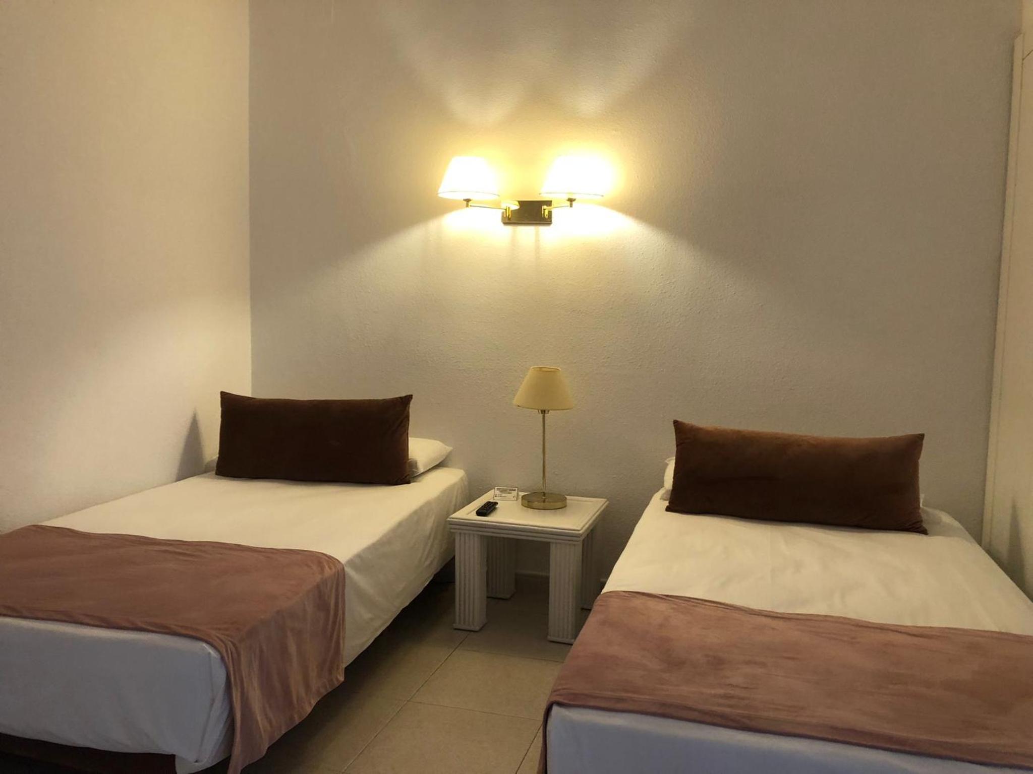 غرفة كلاسيكية عائلية بسرير فردي، Hotel Aromar 7/8