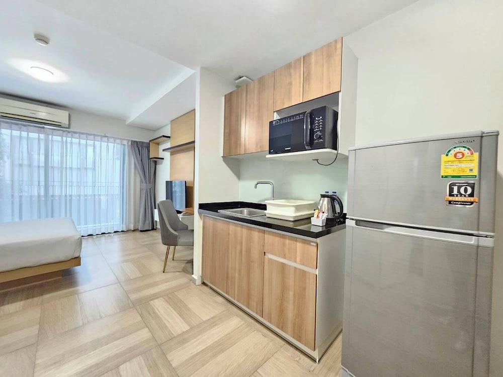 CHIVA BANGKOK HOTEL 15/58