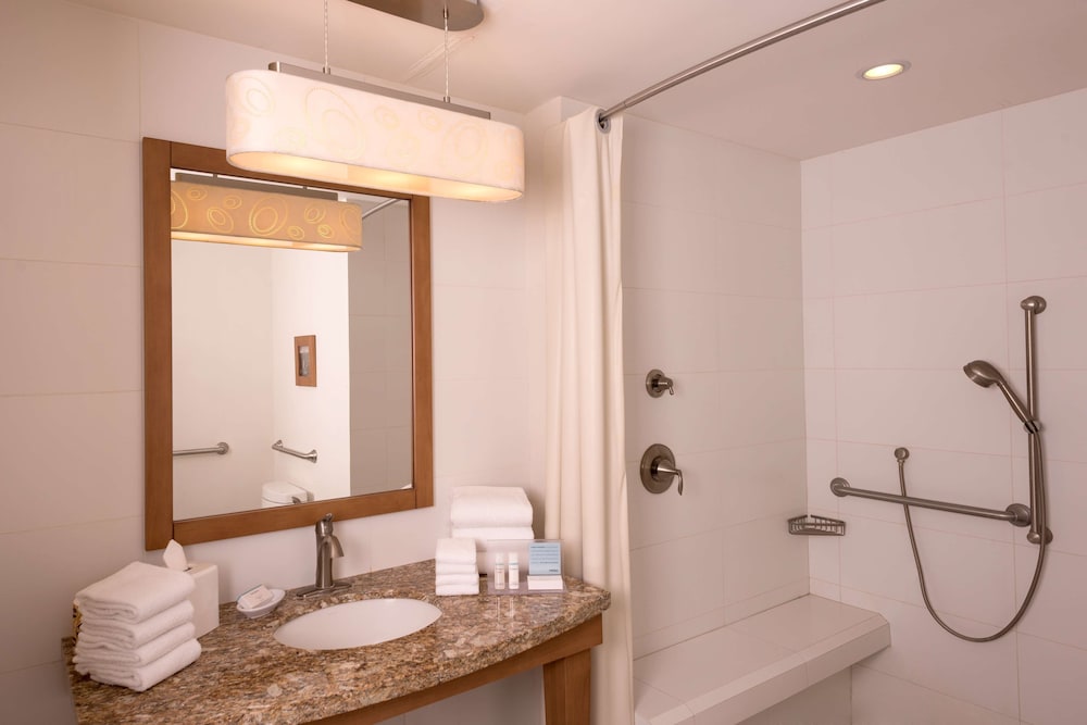 Hampton Inn by Hilton Guadalajara/Expo 17/48