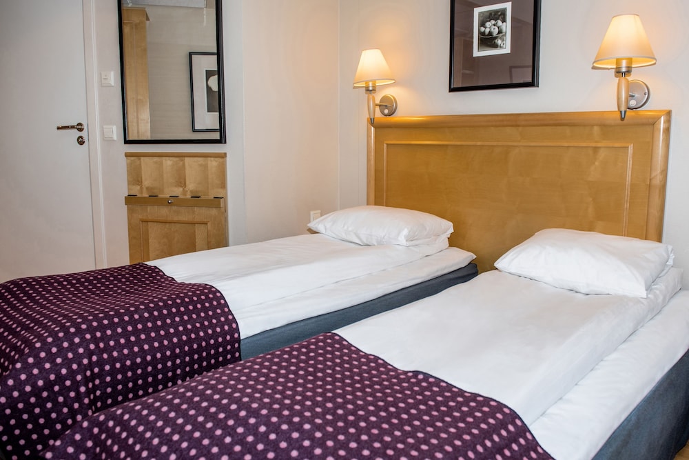 Thon Hotel Asker 10/83
