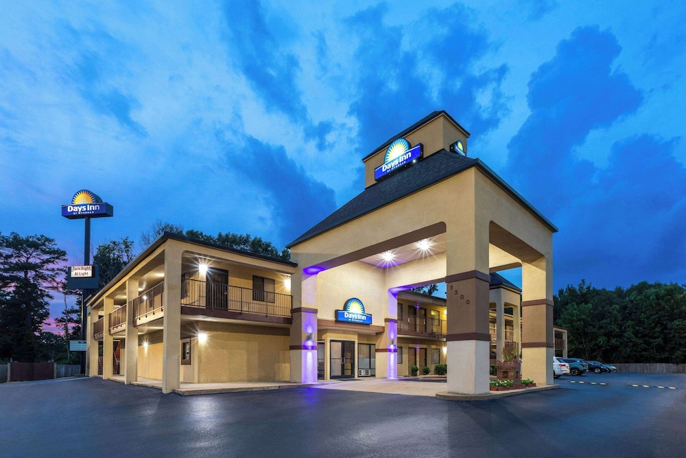 Days Inn by Wyndham North Little Rock/ Maumelle 3/56