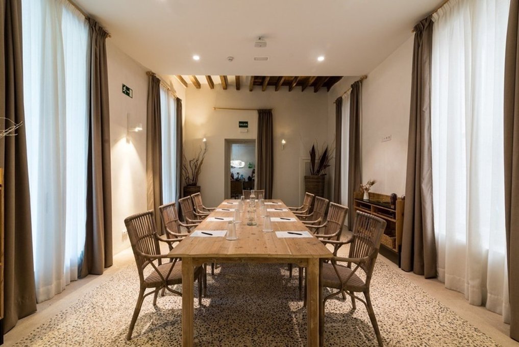 ICON Roseto by Petit Palace 14/22