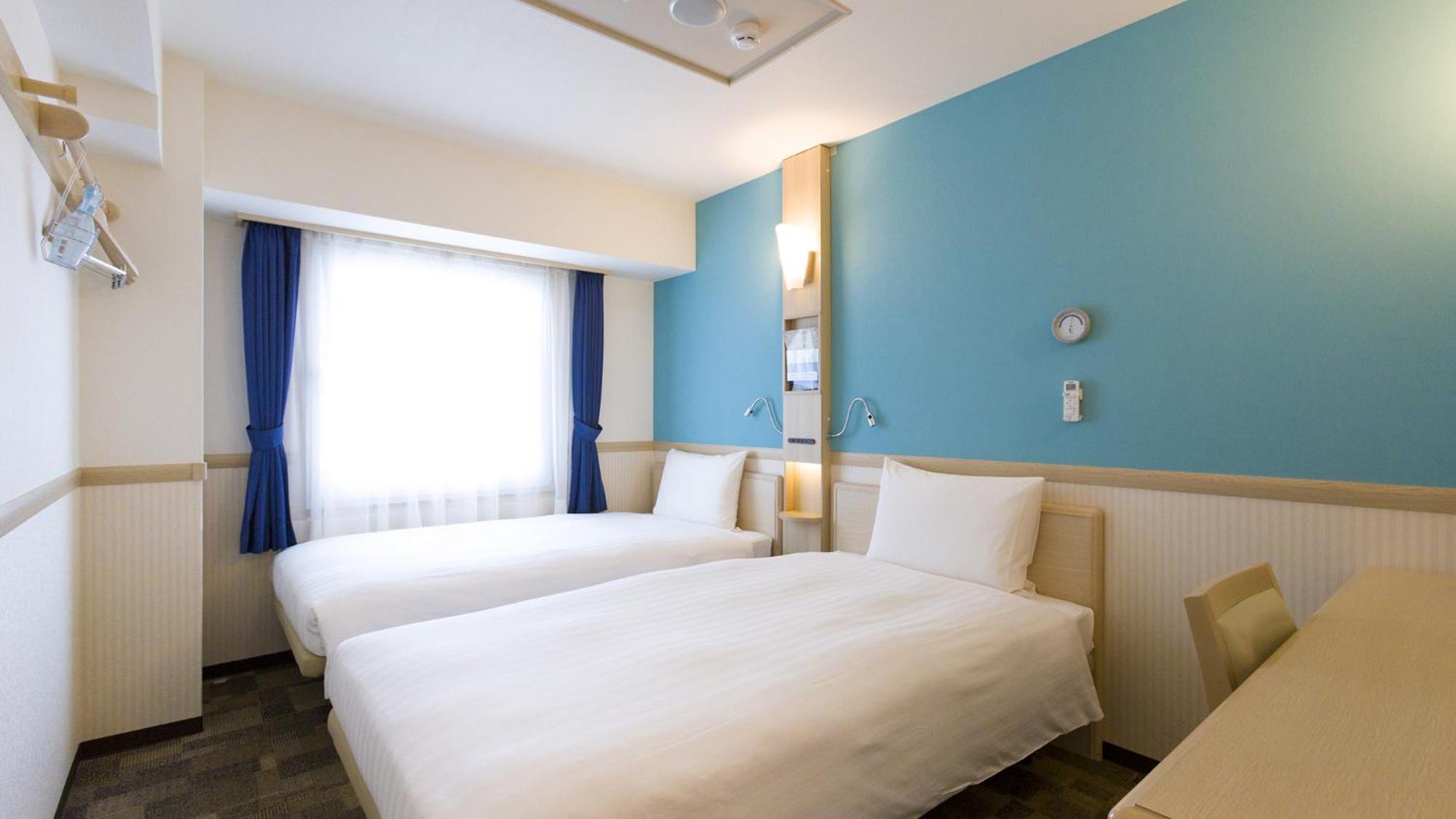 غرفة بسريرين منفصلين للمدخنين، Toyoko Inn Marugame Ekimae 6/8