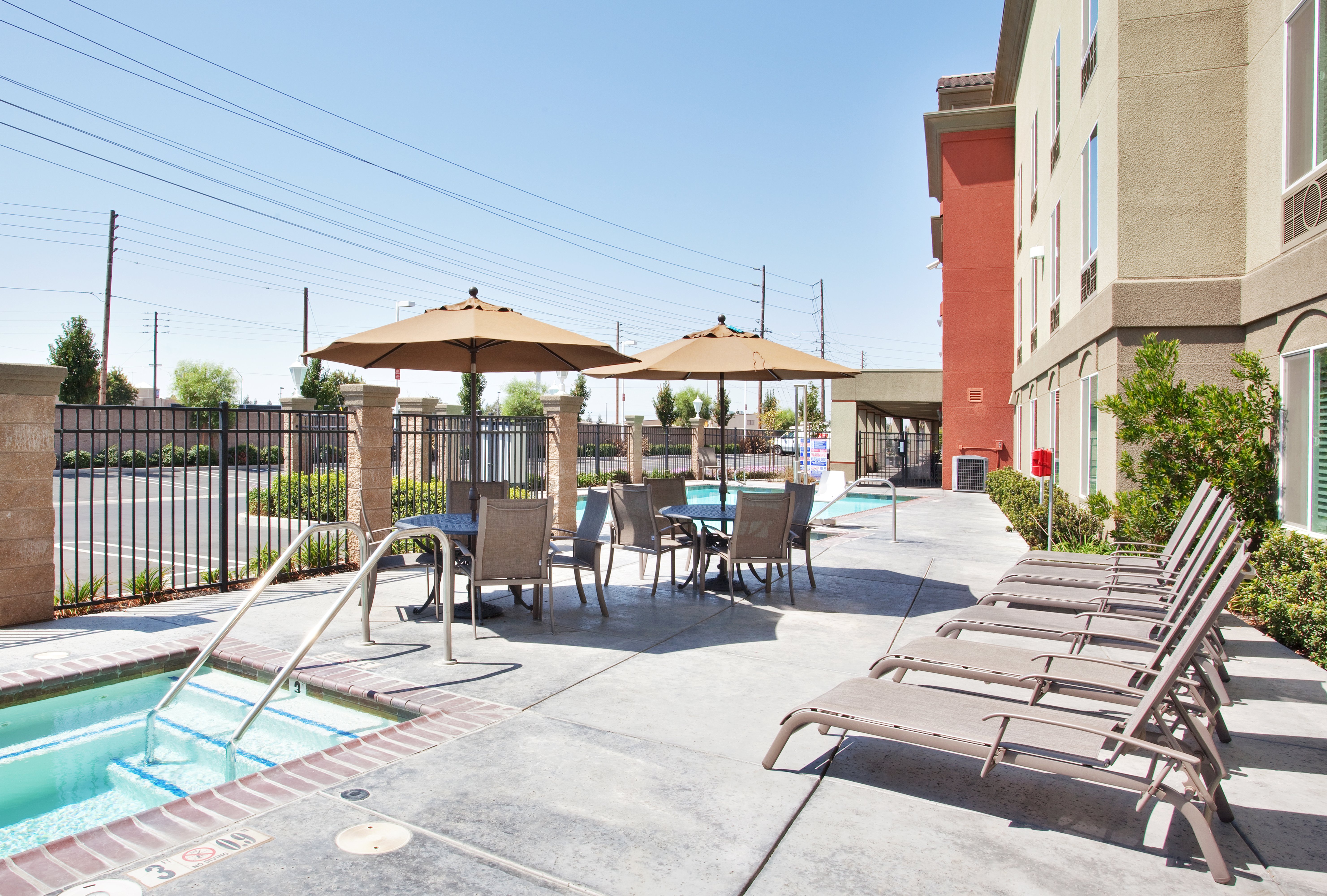 Holiday Inn Express And Suites Modesto Salida 30/31